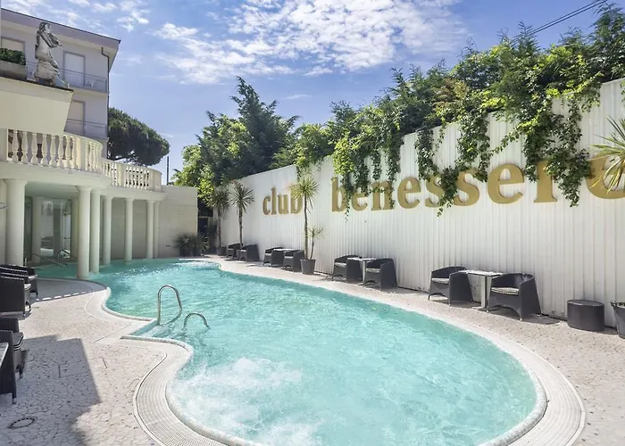 Mediterraneo Club Benessere ホテル ベラーリア・イジェア・マリーナ